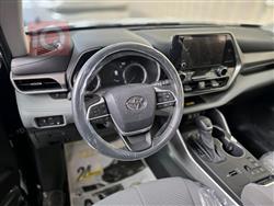 تۆیۆتا هایلاندەر